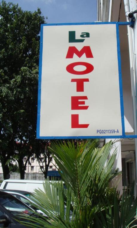 La Motel سونغاي بيتاني المظهر الخارجي الصورة